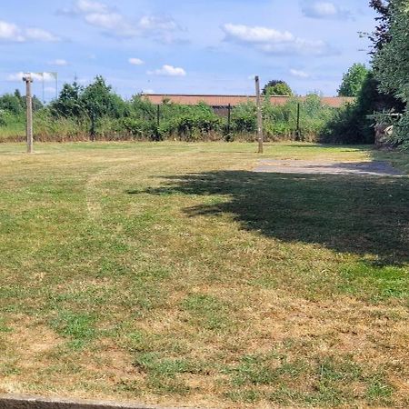 Maison De Campagne Bièvre Exteriör bild